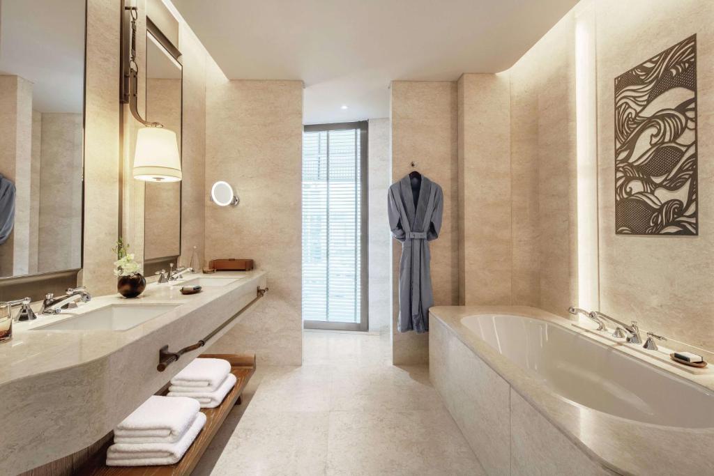 Waldorf Astoria Bangkok 7