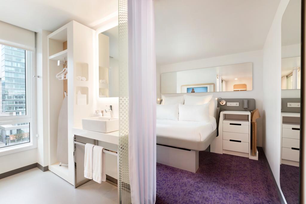 YOTEL Boston 12