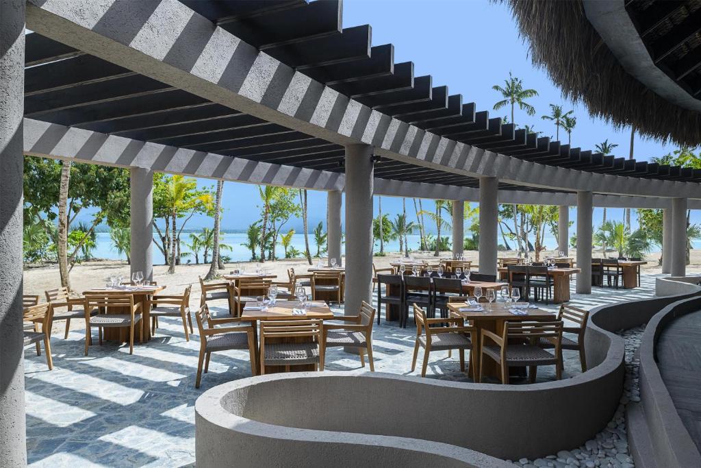 Zemi Miches Punta Cana All-Inclusive Resort, Curio by Hilton 5