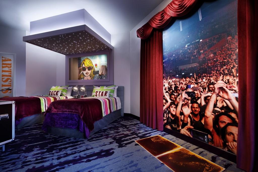 Universal's Hard Rock Hotel 7