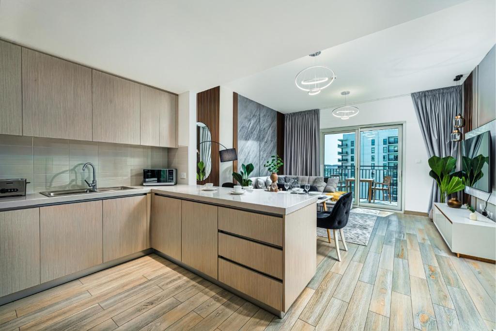 Desert Key - Perfectly Located Yas Island Premier Apts 1