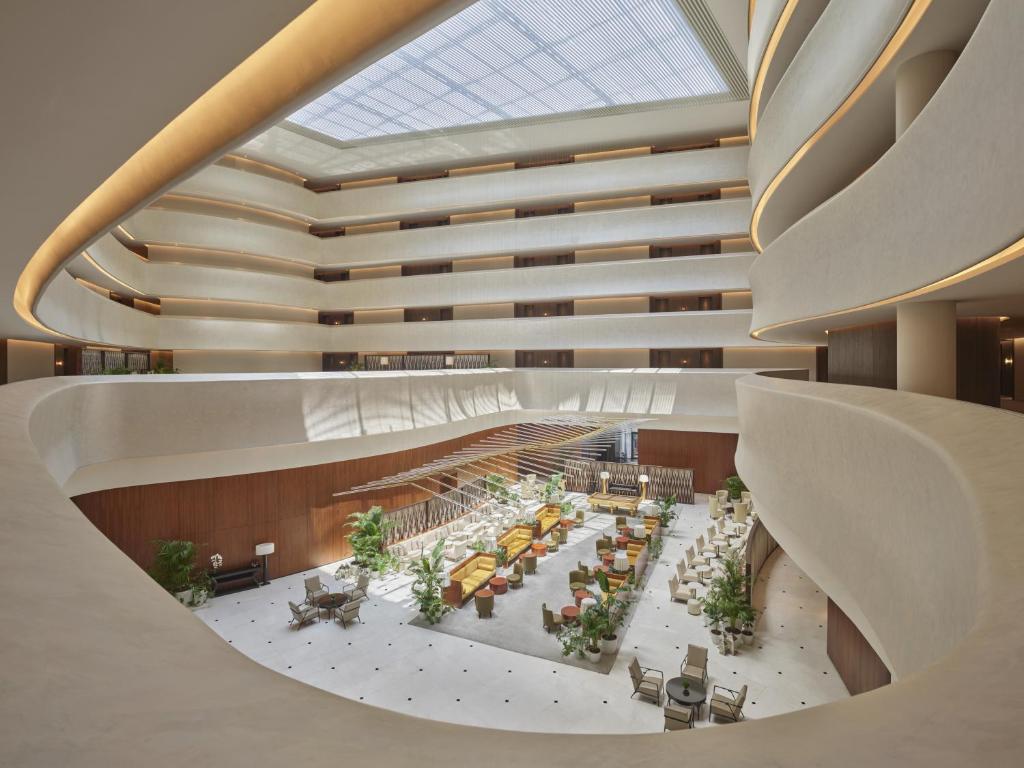 The Abu Dhabi Edition 7