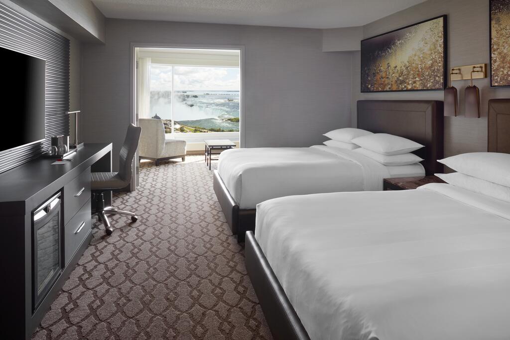 Marriot Niagara Falls Fallsview Hotel & Spa 5