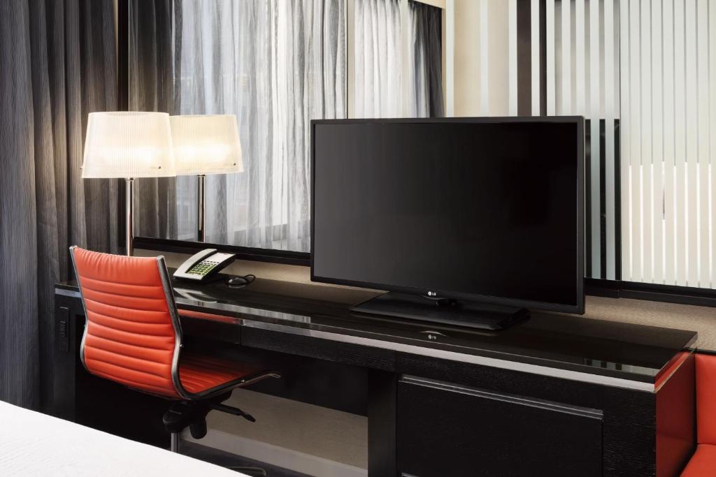 Courtyard by Marriott New York Manhattan/Central Park 6