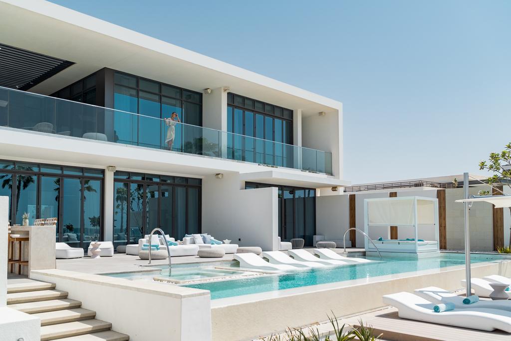 Nikki Beach Resort & Spa Dubai 4