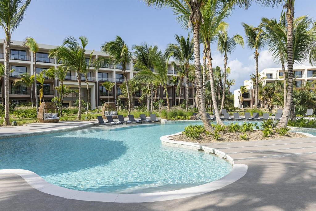 Zemi Miches Punta Cana All-Inclusive Resort, Curio by Hilton 4